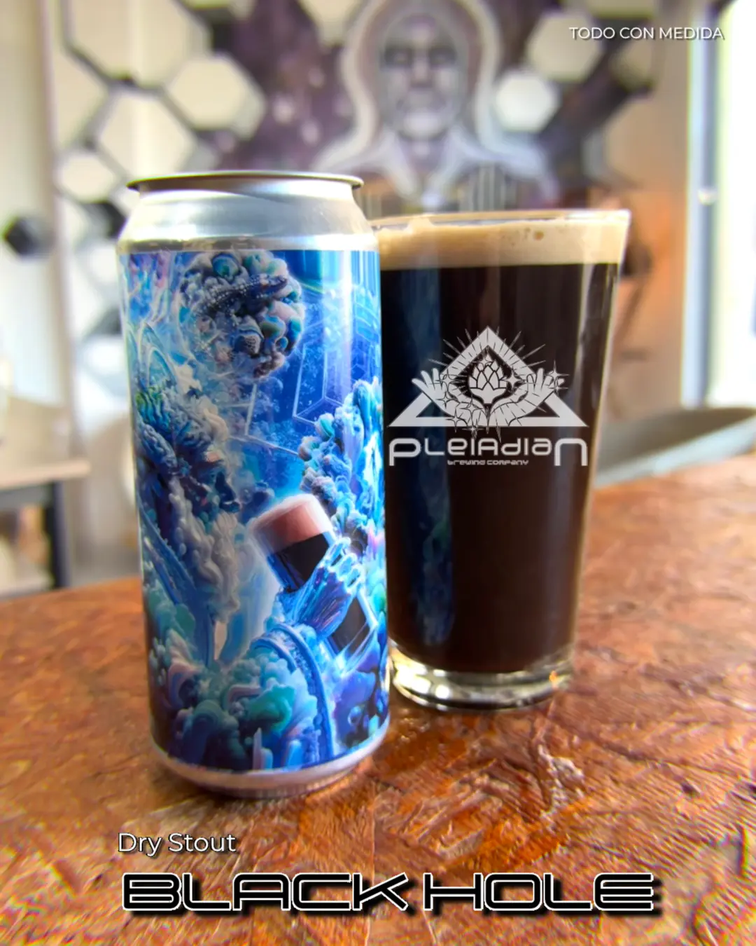 Black Hole Dry Stout en vaso Pleiadian